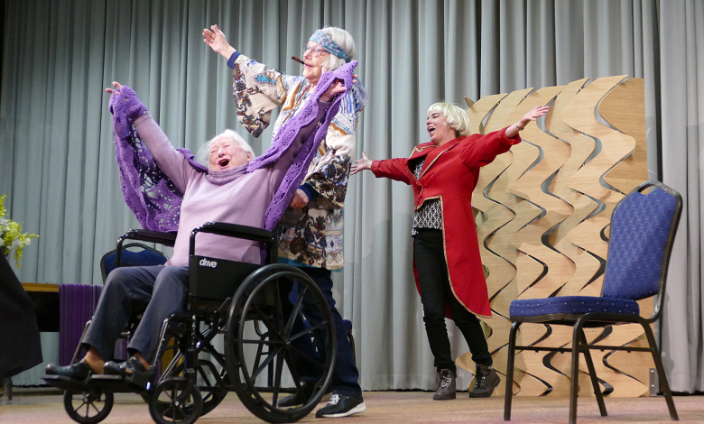 Photo of Seniorentheater De Rimpel: Een mens is nooit te oud om te spelen!