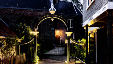 Photo of VAN DONKER NAAR LICHTPUNTJES